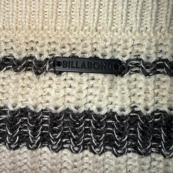 Super soft cream and black billabong cropped striped sweater - Picture 4 of 5
